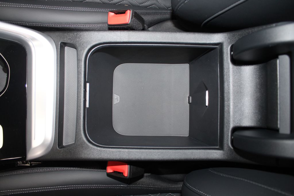 Thumbnail: 2025 Audi SQ5 - 17