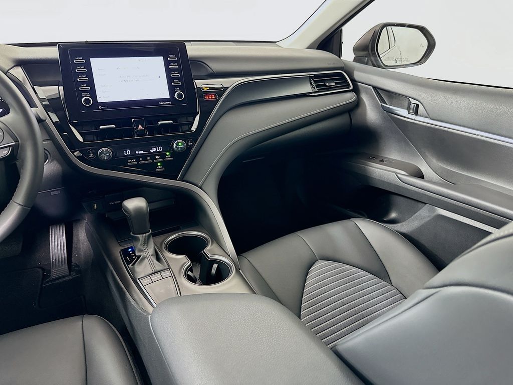 Thumbnail: 2023 Toyota Camry - 22