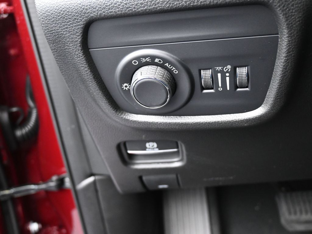 New 2025 Velvet Red Pearlcoat Jeep Altitude X image 26