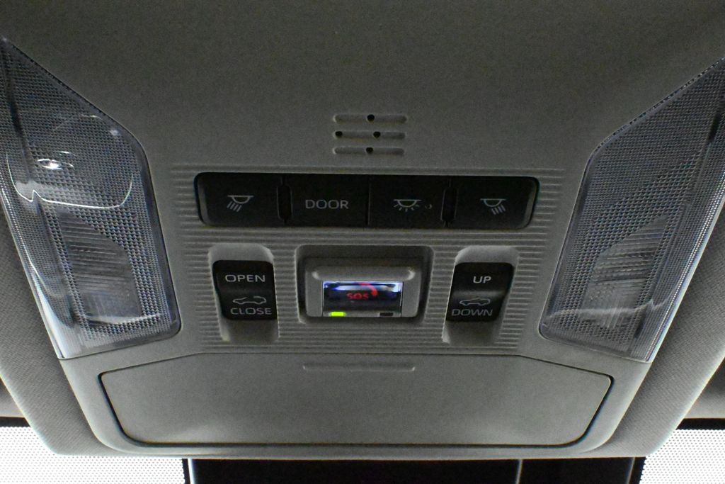 2023 Toyota RAV4 XLE 21