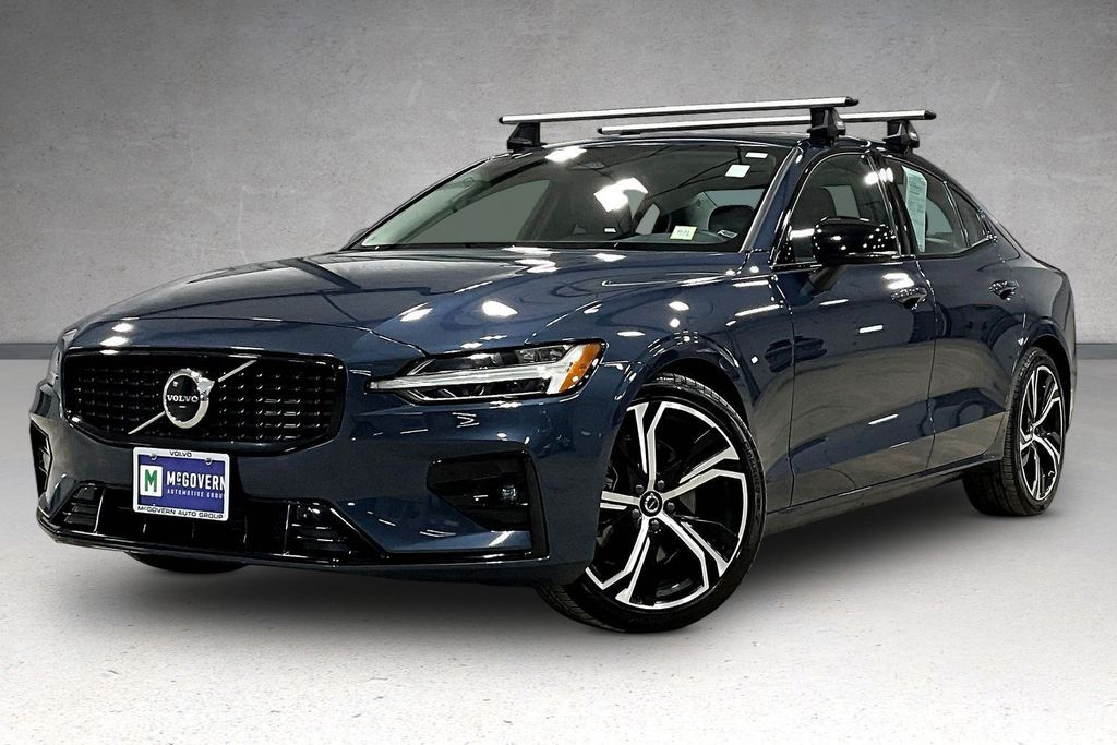 Denim Blue Metallic 2024 Volvo S60 B5 Core Dark Theme AWD Sedan All-Wheel Drive Automatic