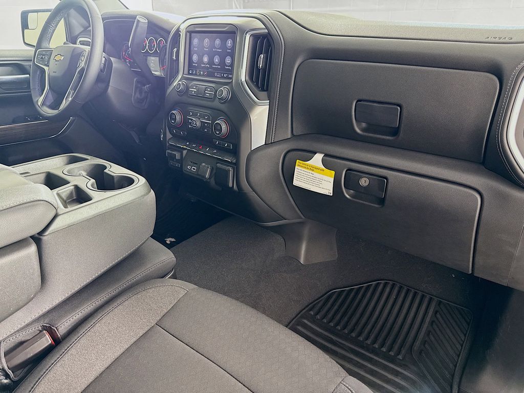 Thumbnail: 2021 Chevrolet Silverado 1500 - 27