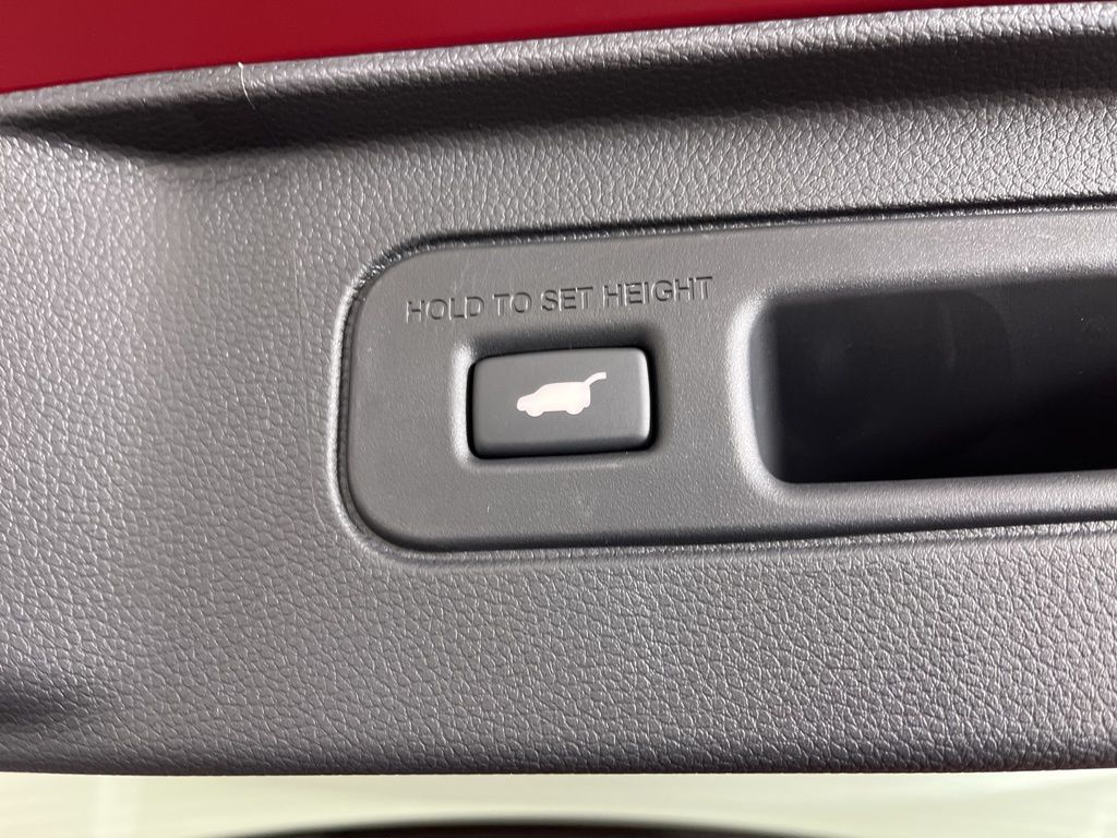 2025 Honda Pilot Touring 23