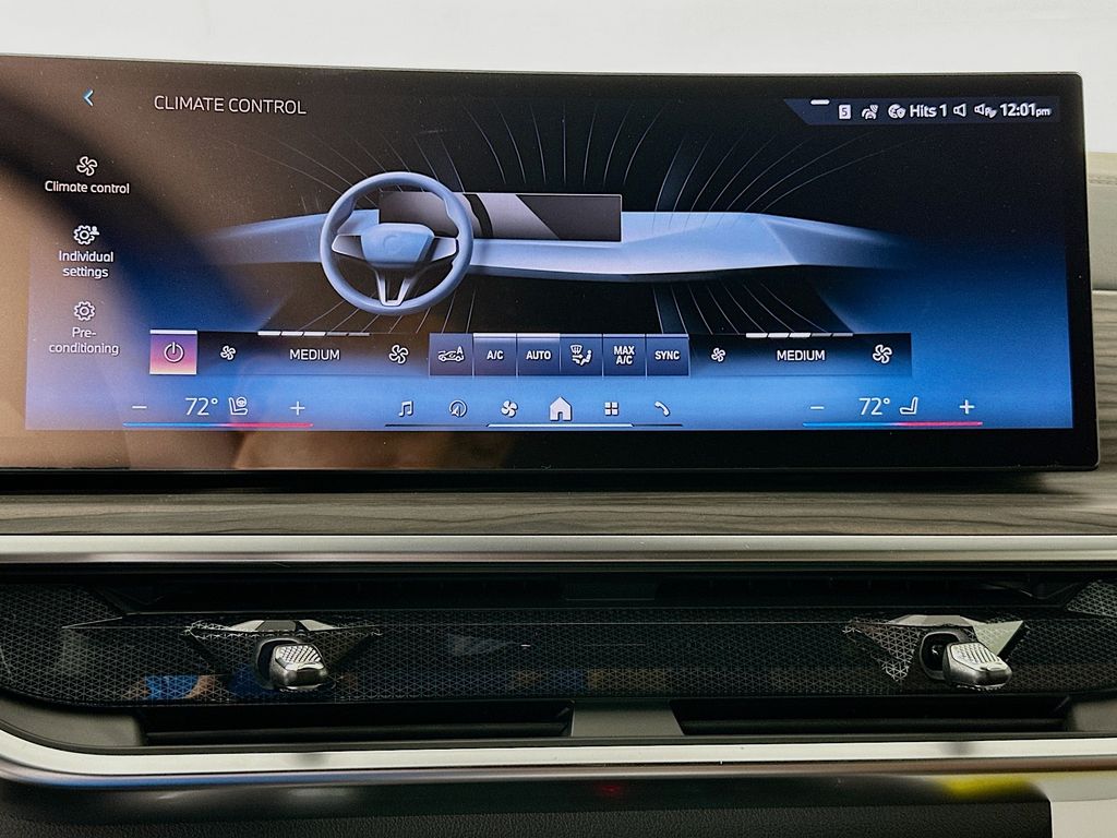 Thumbnail: 2026 BMW X5 - 14