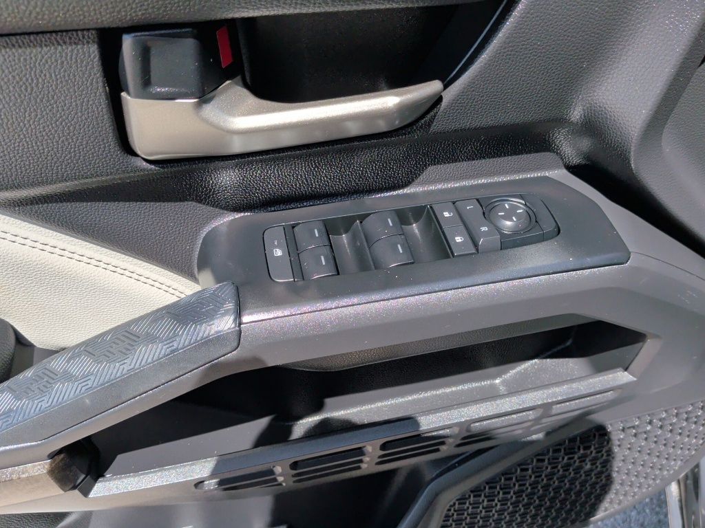 2025 Toyota Tacoma Hybrid Limited - 11