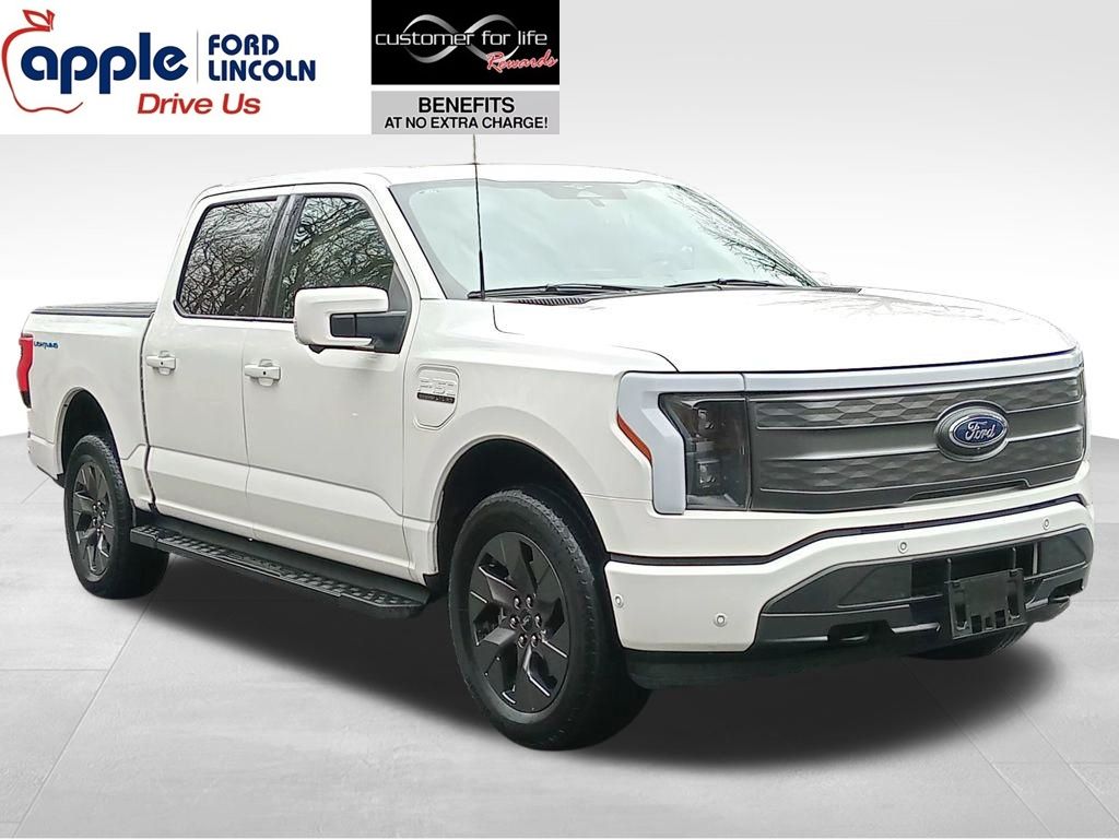 2023 Ford F-150 Lightning LARIAT