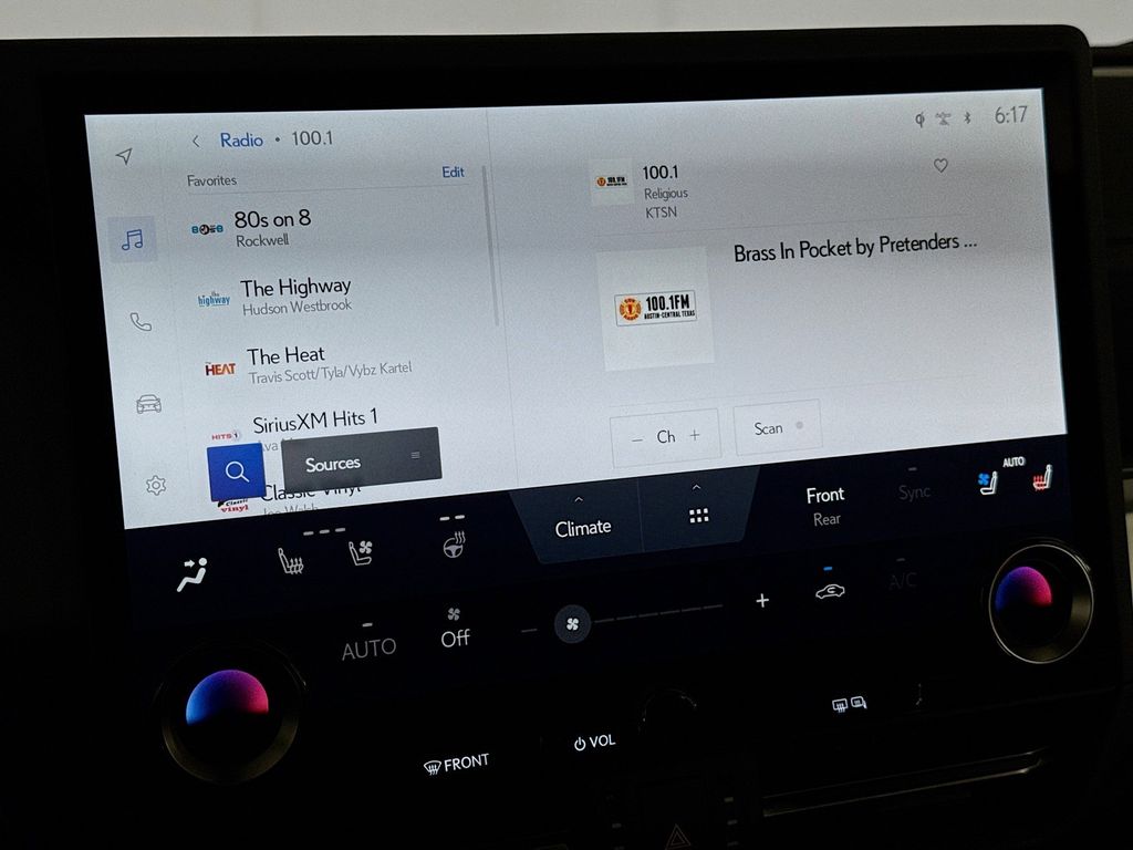 Thumbnail: 2024 Lexus GX - 15