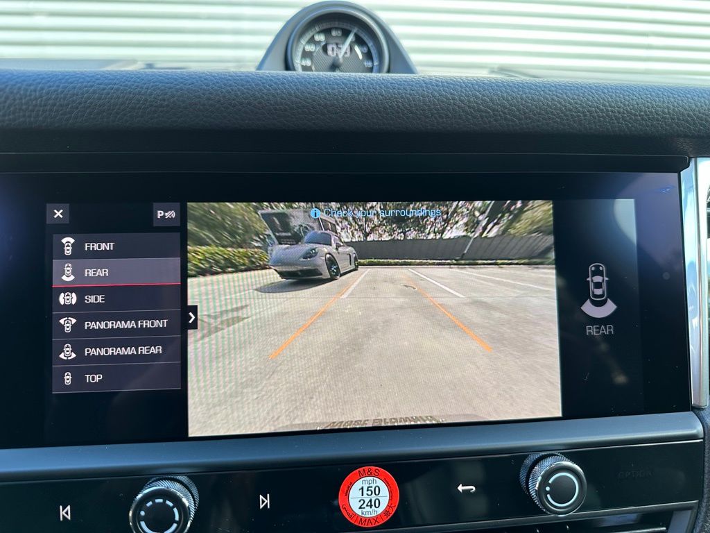 Thumbnail: 2026 Porsche Macan - 29