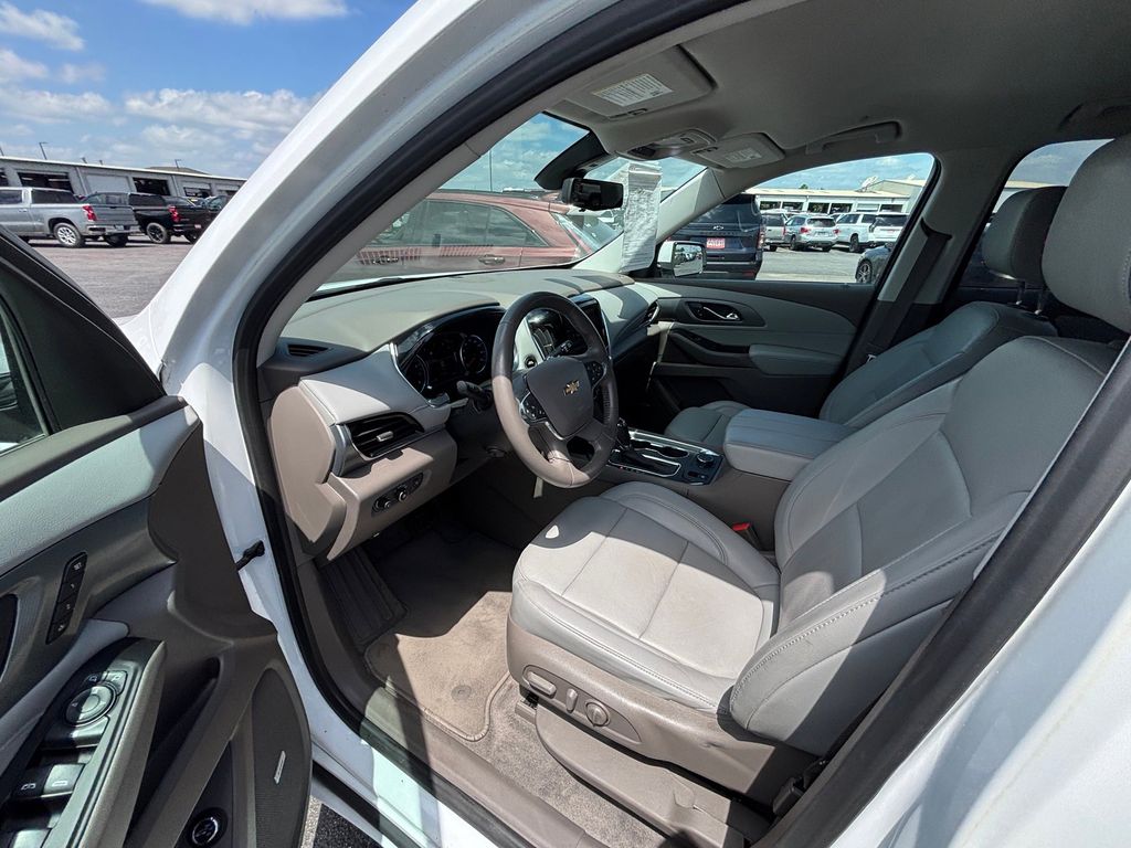 Used Car 2019 Chevrolet Traverse  Premier For Sale Under $20,000 In Austin, Texas