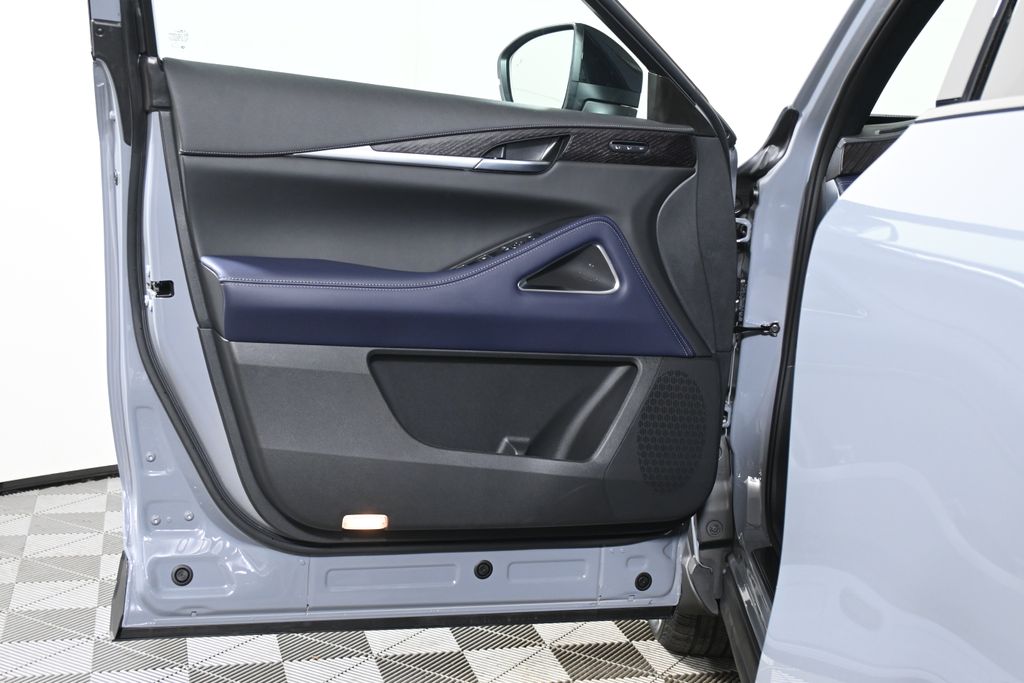 Thumbnail: 2026 INFINITI QX60 - 23