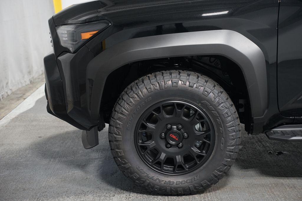 Thumbnail: 2025 Toyota 4Runner - 5
