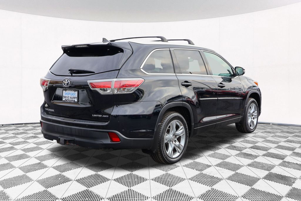 2015 Toyota Highlander Limited 9