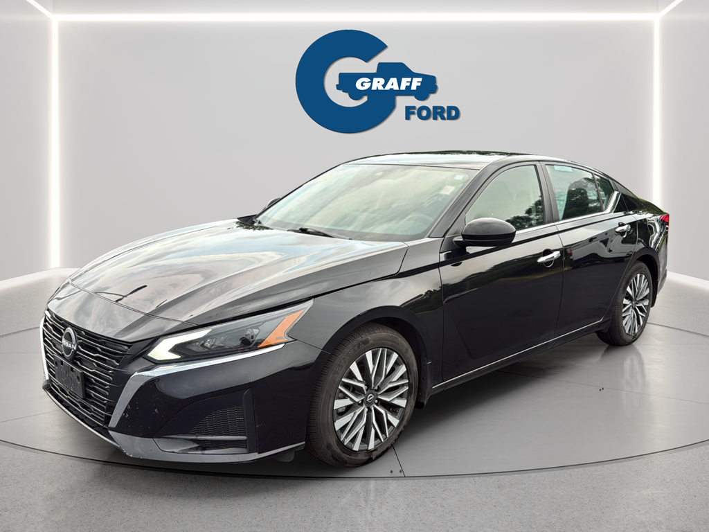 Used 2024 Nissan Altima Sedan