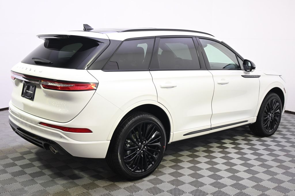 New 2026 White Lincoln Reserve image 7