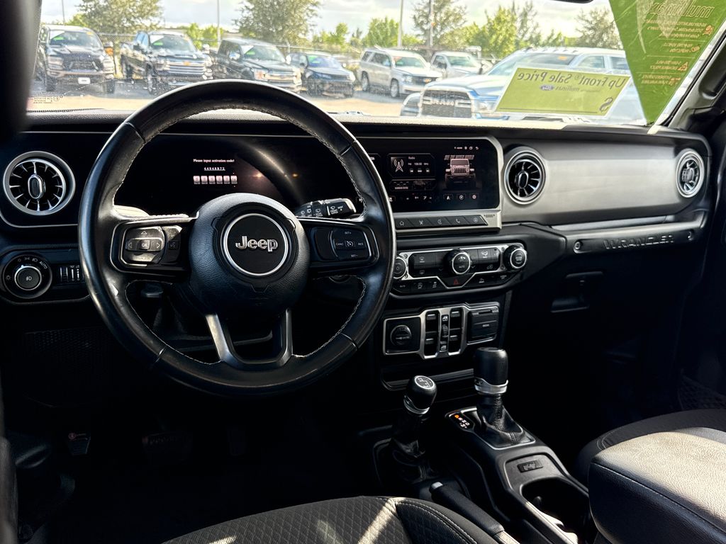 Used 2021 Gray Jeep Unlimited Sport S image 6