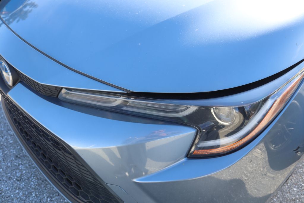 Thumbnail: 2022 Toyota Corolla - 3