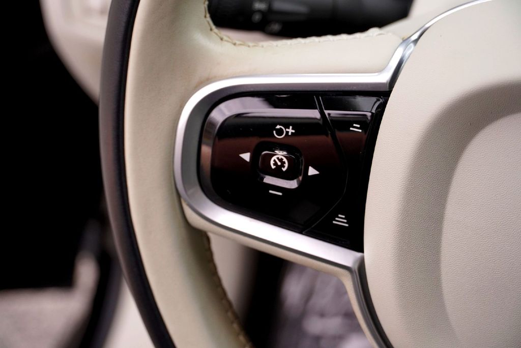 Used Car 2020 Volvo Xc90  T5 Momentum For Sale Under $20,000 In Taylor, Texas