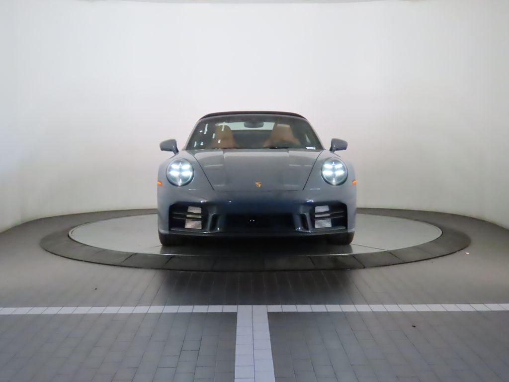 Thumbnail: 2025 Porsche 911 - 10