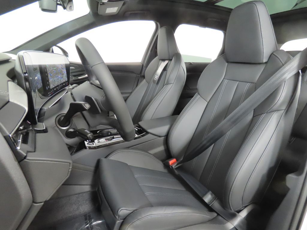 Thumbnail: 2027 Audi Q6 e-tron - 31