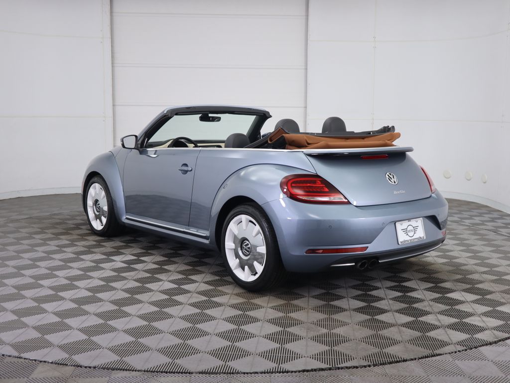 Thumbnail: 2019 Volkswagen Beetle - 7
