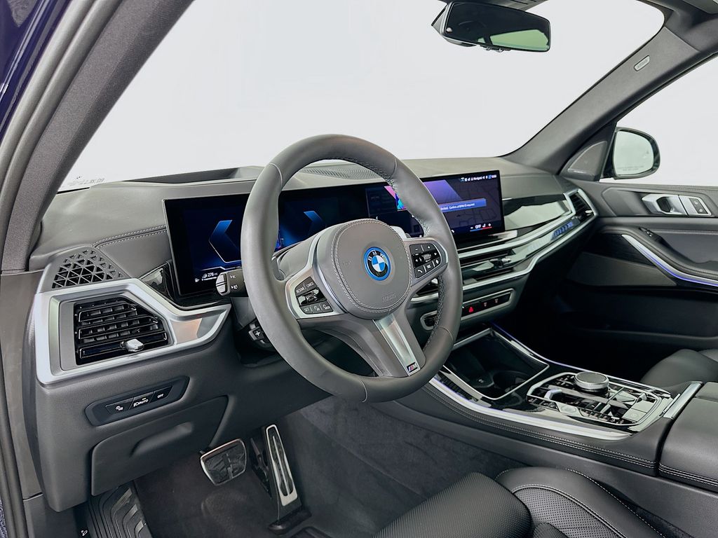 Thumbnail: 2025 BMW X5 - 9