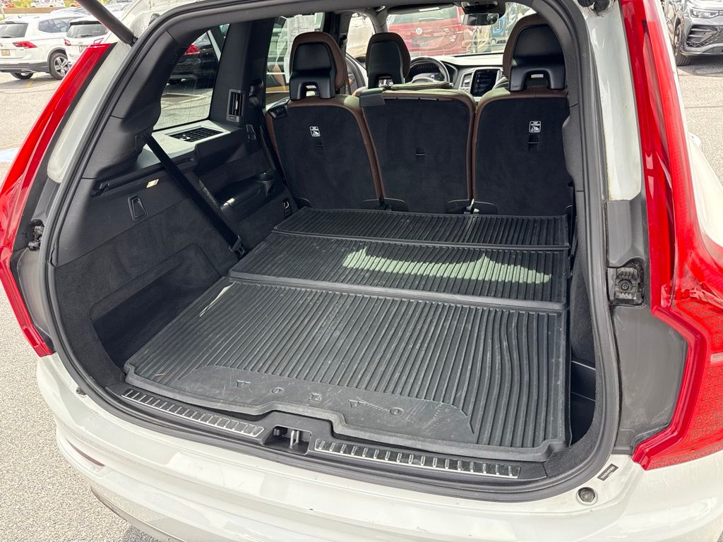2021 Volvo XC90 T6 Momentum White at Subaru and VW of Moon Township