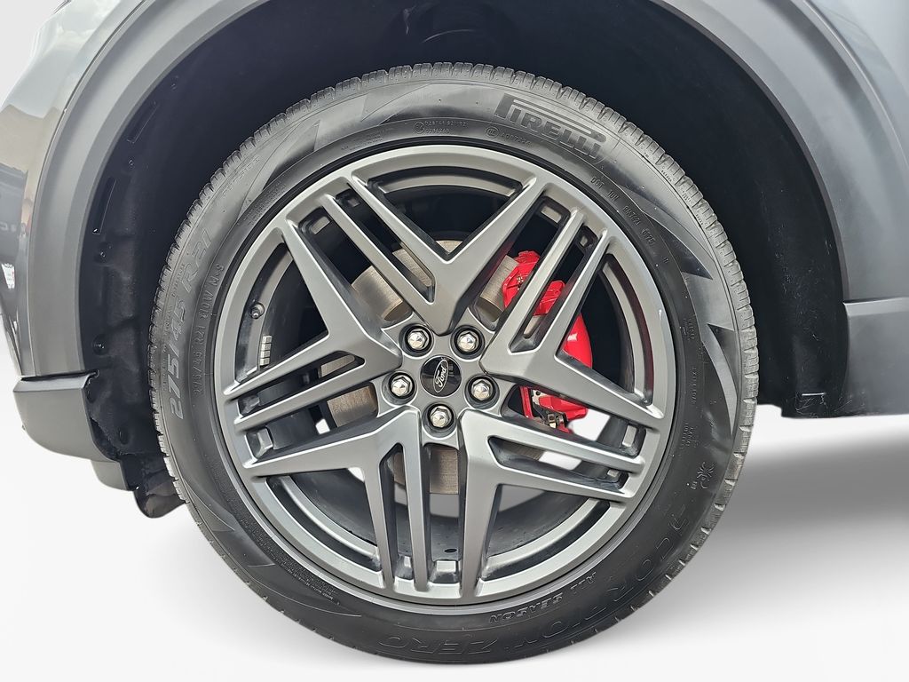 Used 2025 Ford Explorer SUV