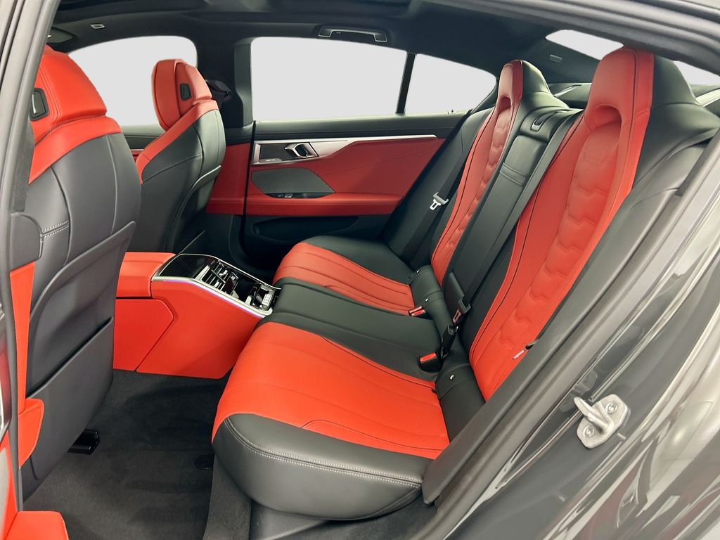 Thumbnail: 2026 BMW 8 Series - 20