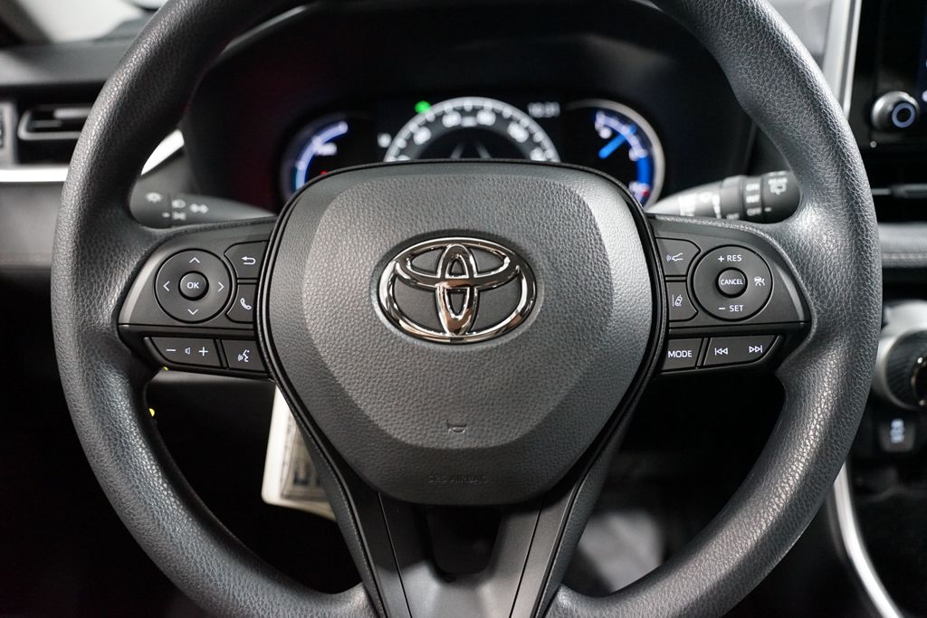 Thumbnail: 2025 Toyota RAV4 - 12