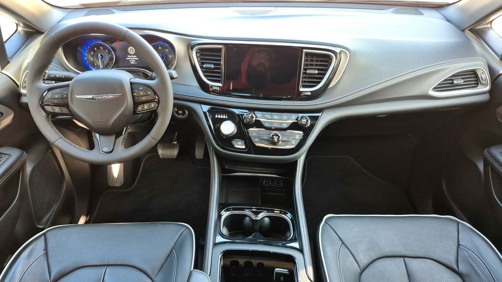2023 Chrysler Pacifica