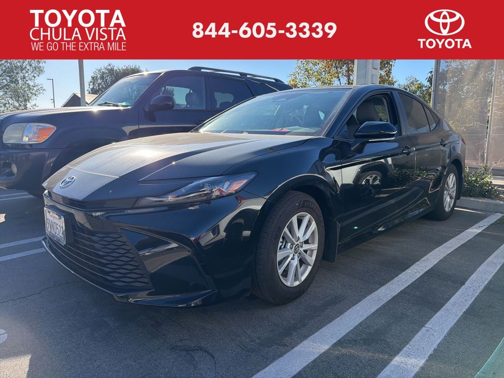 2026 Toyota Camry LE FWD