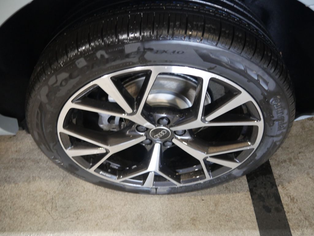 Thumbnail: 2026 Audi Q3 - 11