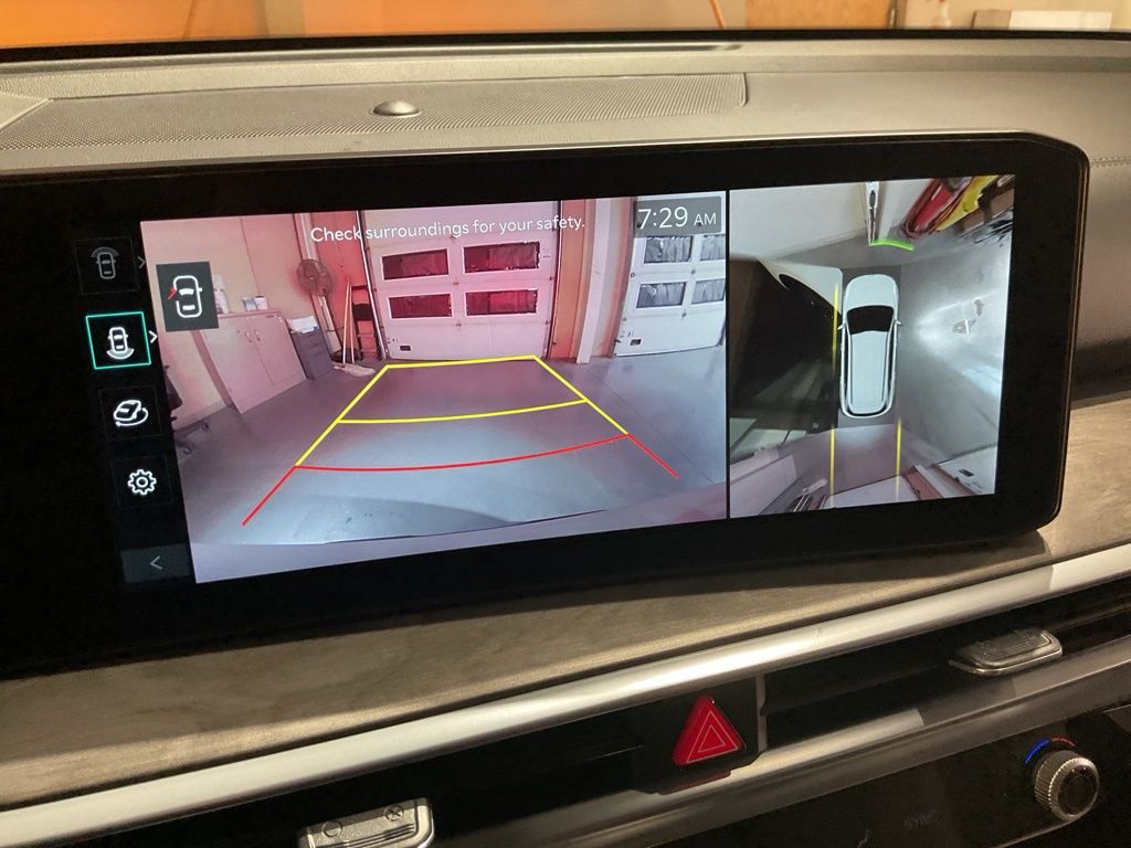 New 2026 White Kia X-Line SX image 11