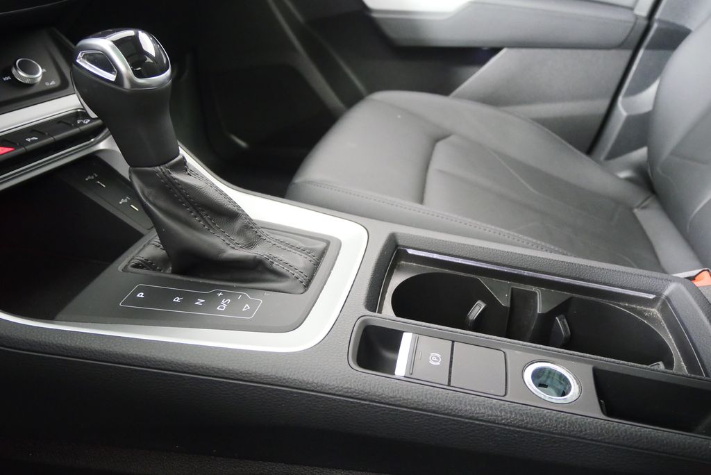 Thumbnail: 2022 Audi Q3 - 25