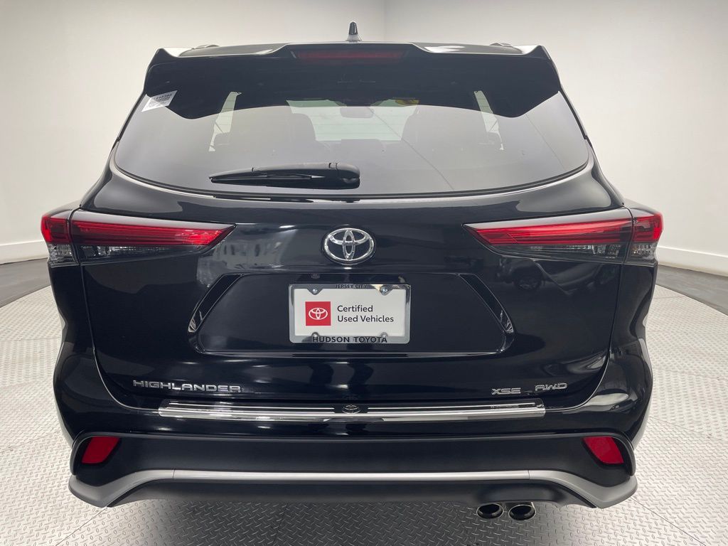 2022 Toyota Highlander XSE 6