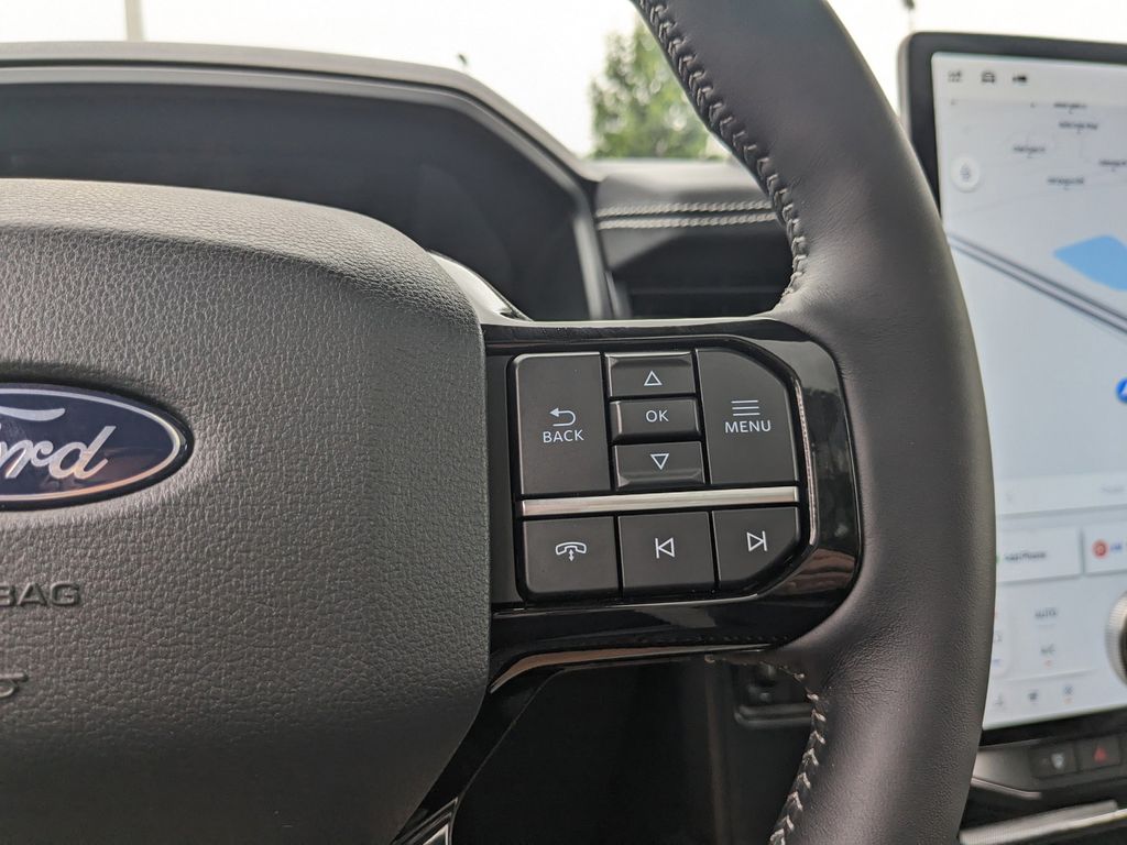 2025 Ford F-150 Lightning Platinum