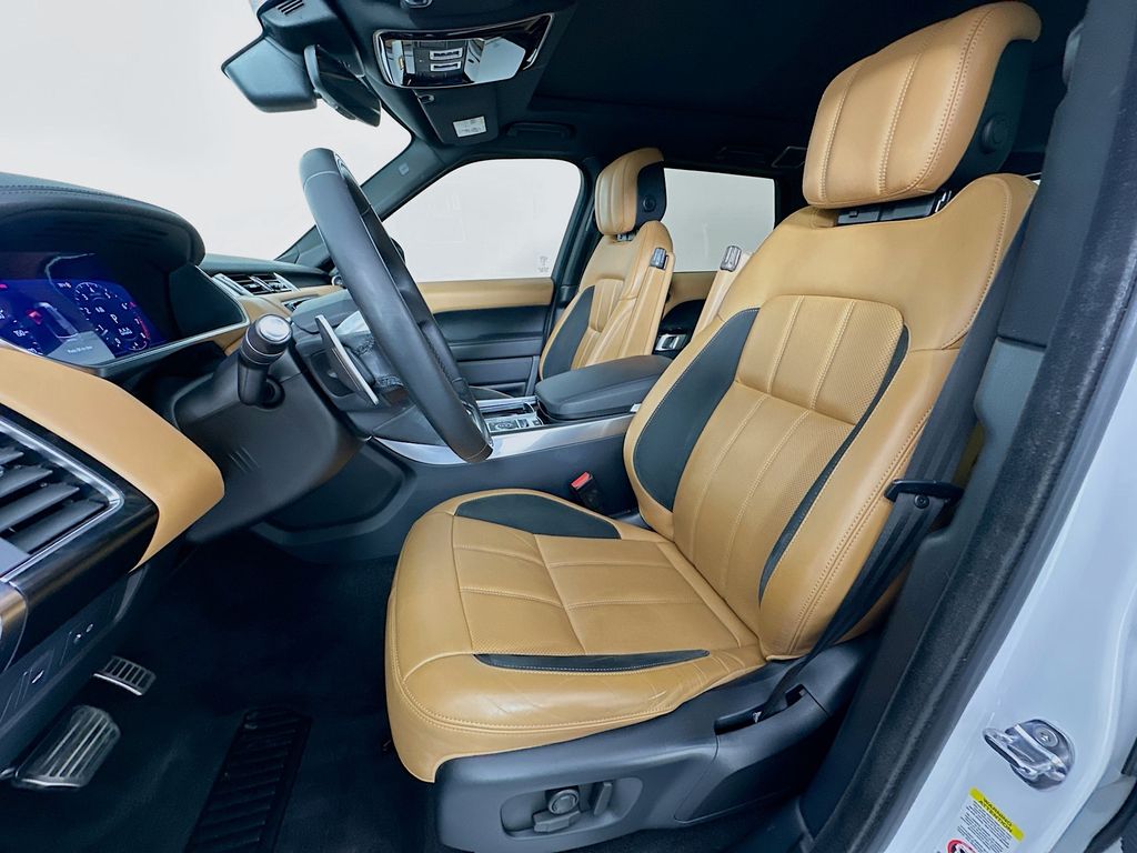 Thumbnail: 2020 Land Rover Range Rover Sport - 21