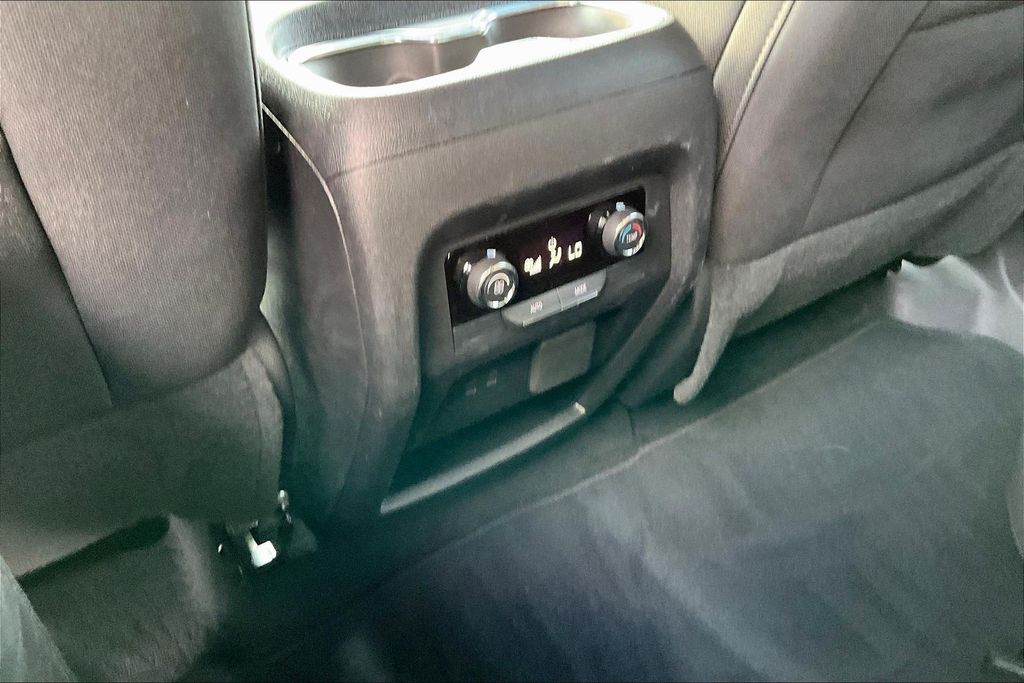 Used 2026 Chevrolet Traverse SUV