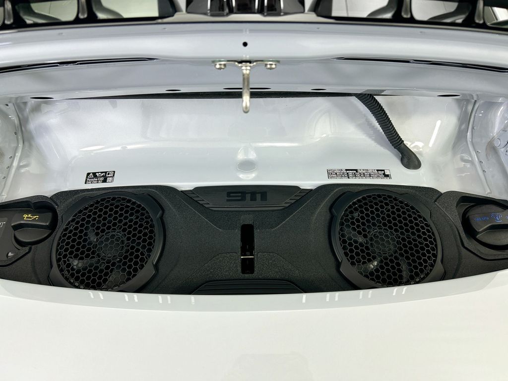 Thumbnail: 2026 Porsche 911 - 27