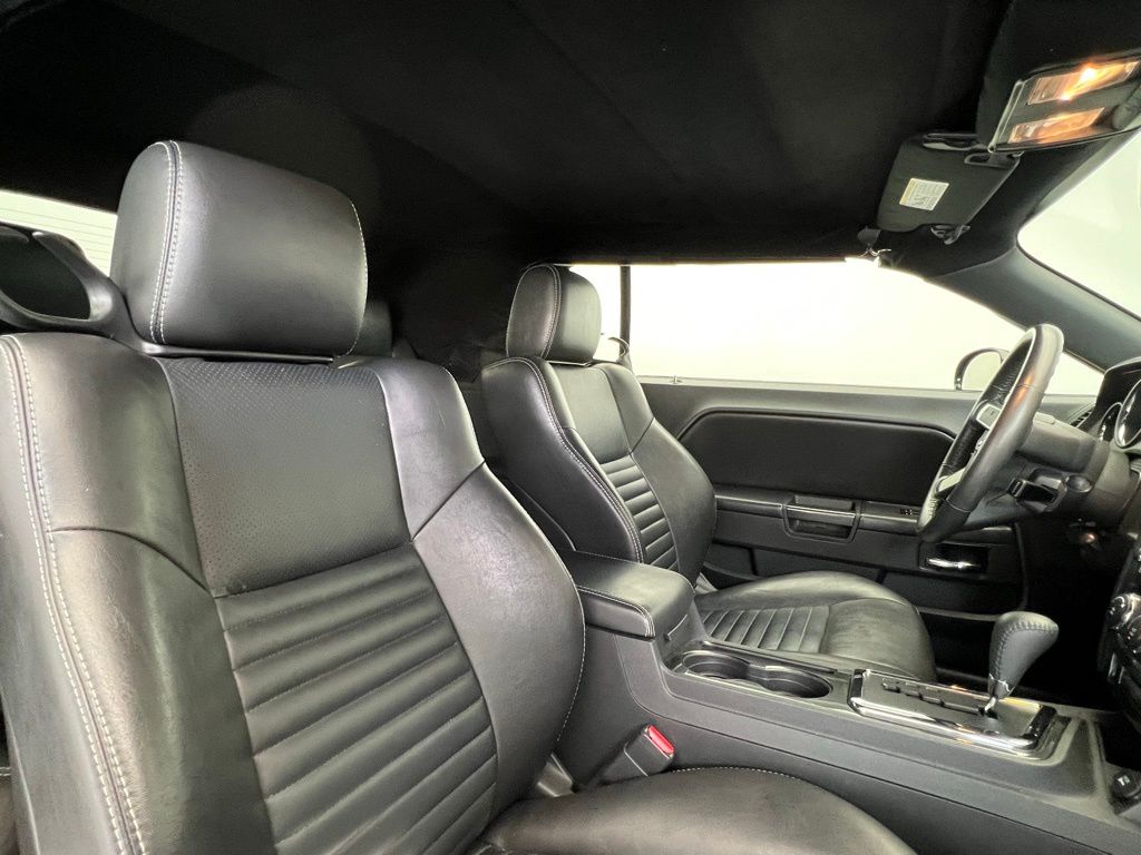 Thumbnail: 2010 Dodge Challenger - 17