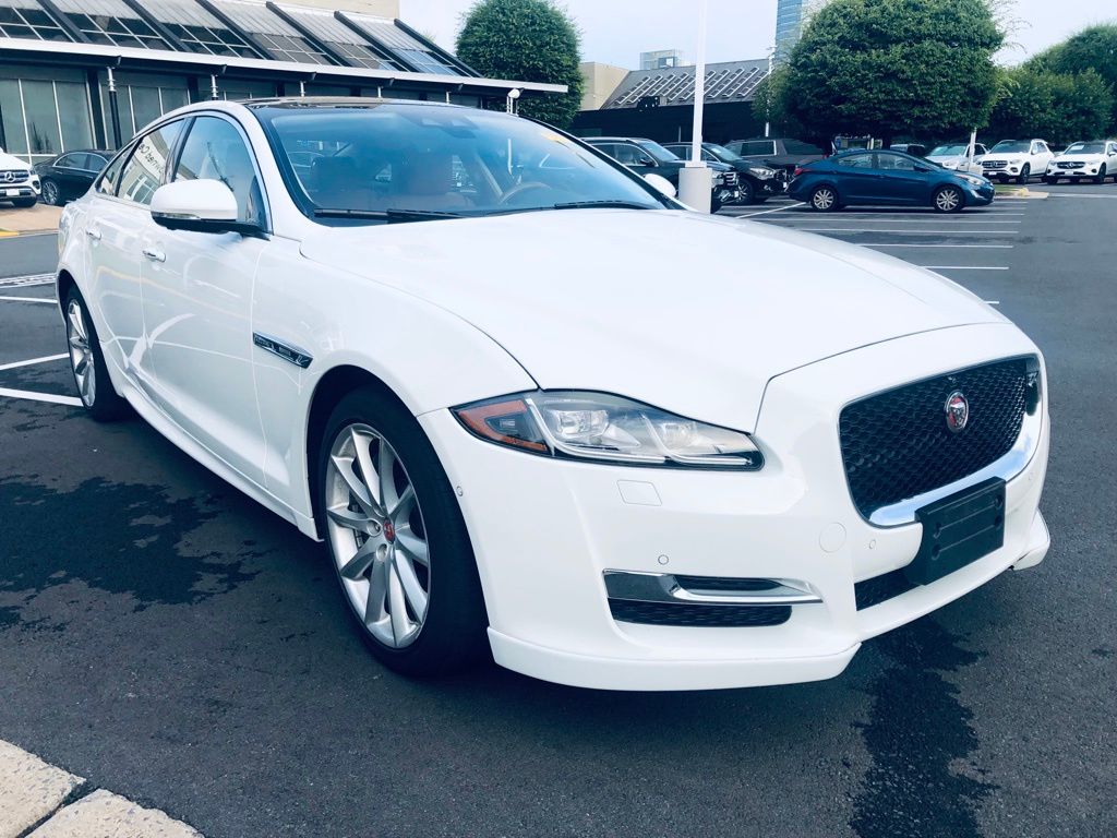 Thumbnail: 2019 Jaguar XJ - 3