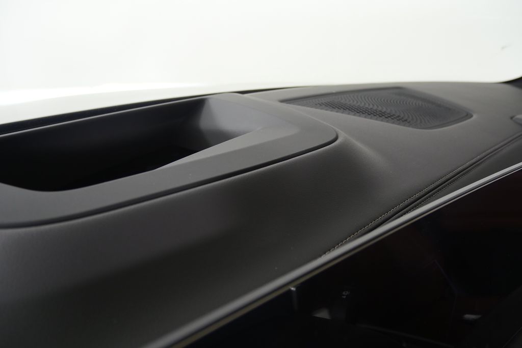 Thumbnail: 2026 BMW X5 - 18