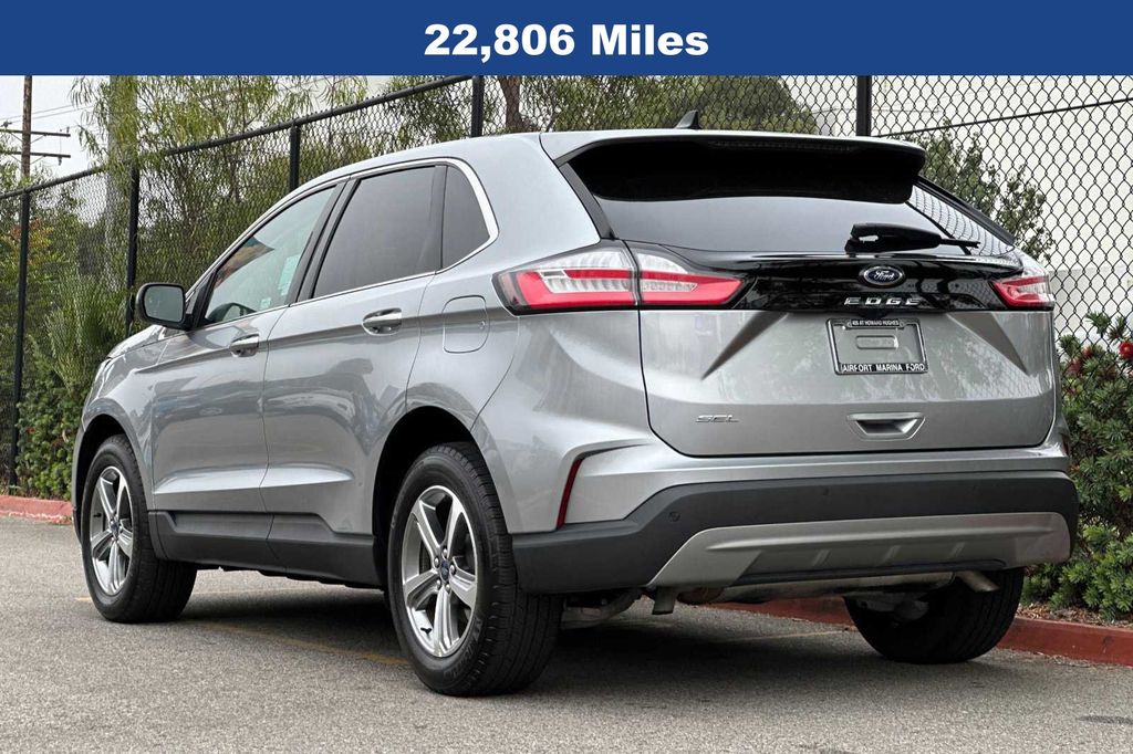 2021 Ford Edge SEL 8