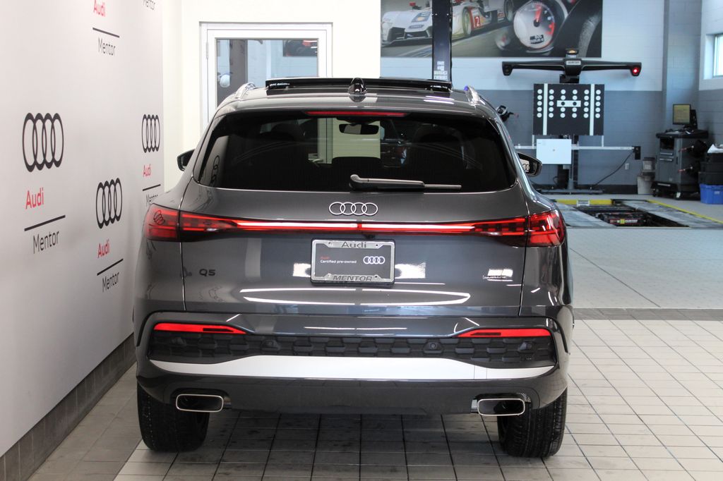 Thumbnail: 2025 Audi Q5 - 5