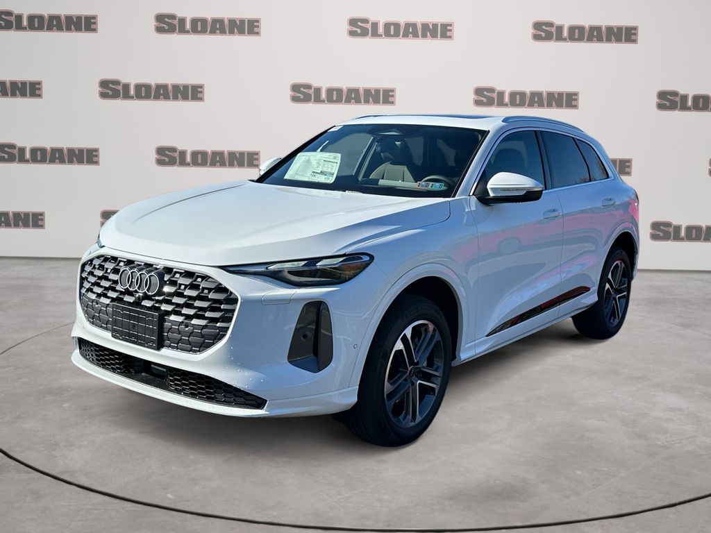 2026 Audi Q5 quattro Premium TFSI