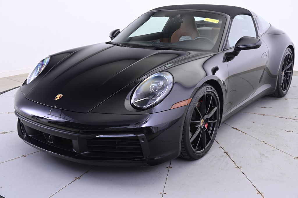 Thumbnail: 2024 Porsche 911 - 11