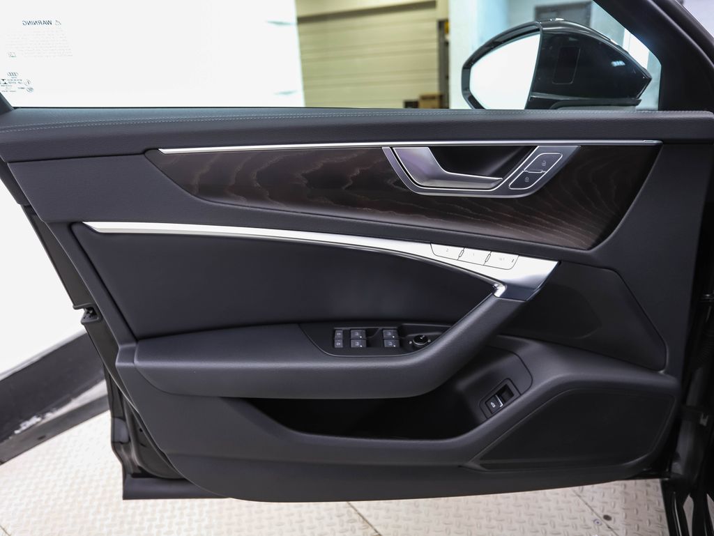 Thumbnail: 2020 Audi A6 - 9