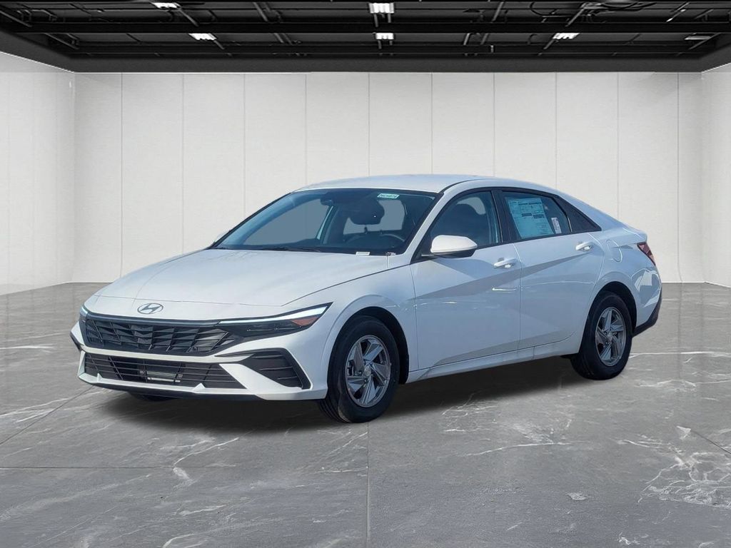 Serenity White 2026 Hyundai Elantra Sedan Front-Wheel Drive Continuously Variable Transmission