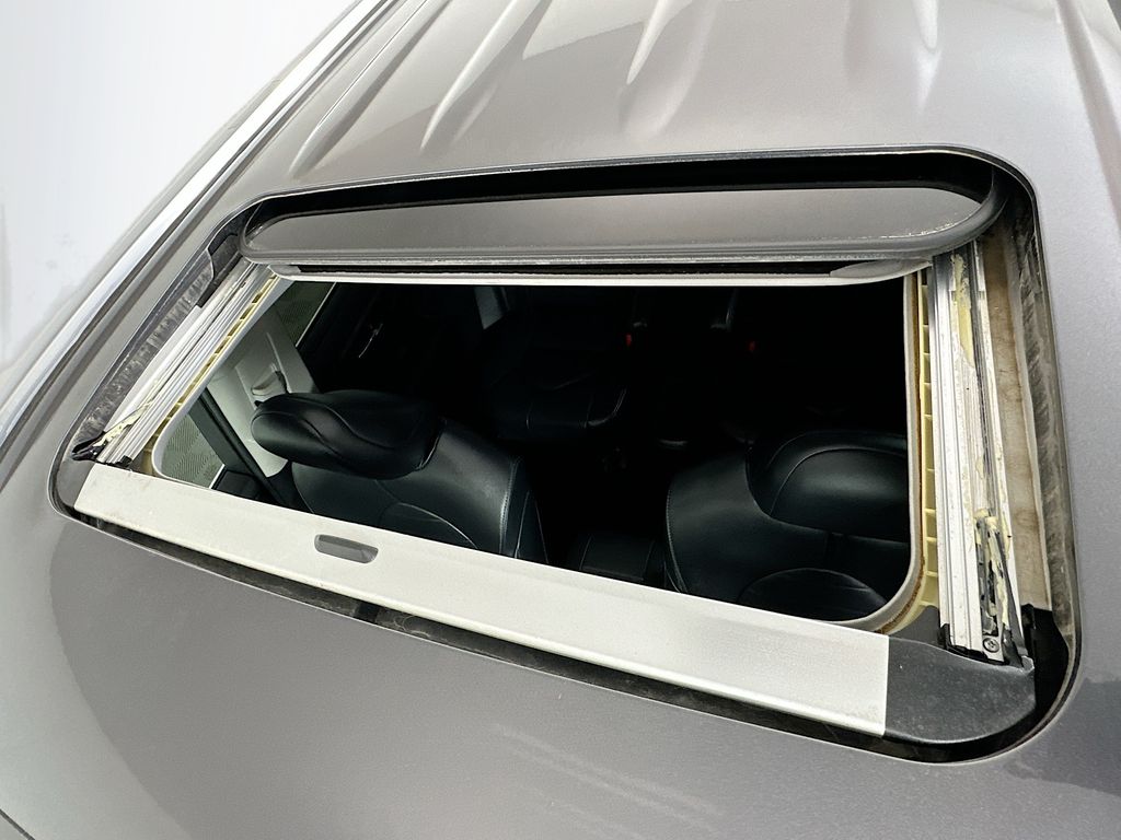 Thumbnail: 2021 Toyota Highlander - 21