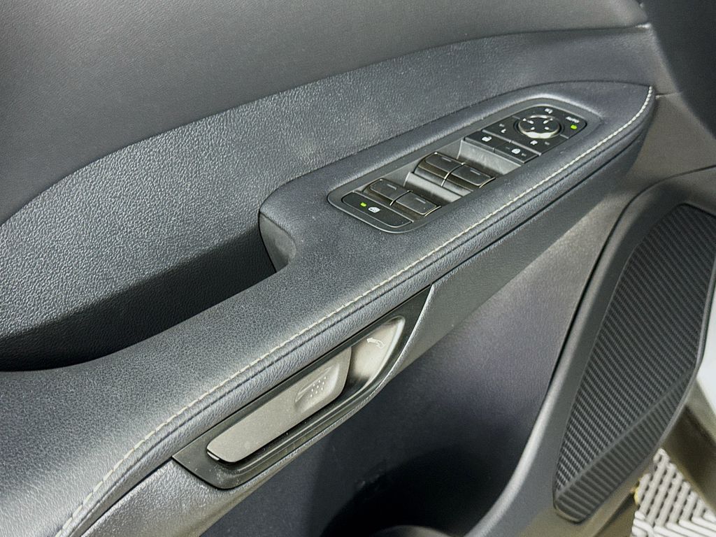 Thumbnail: 2025 Lexus RX - 18